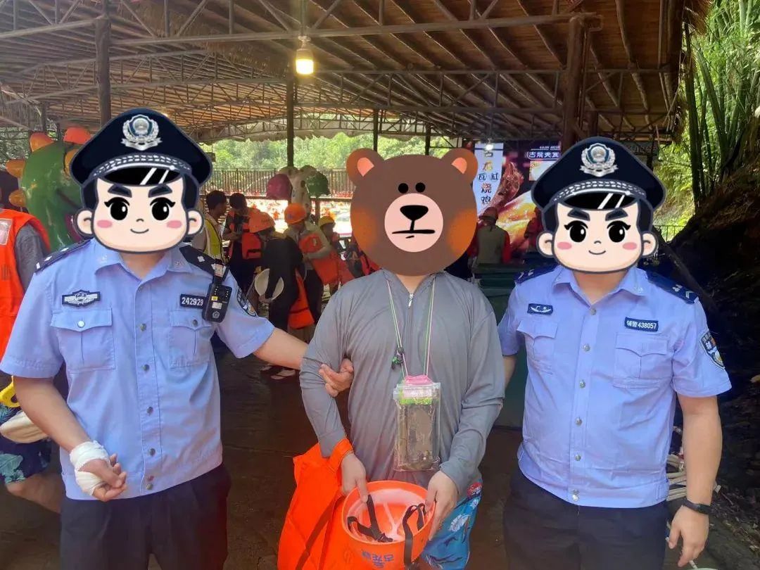 DƬ